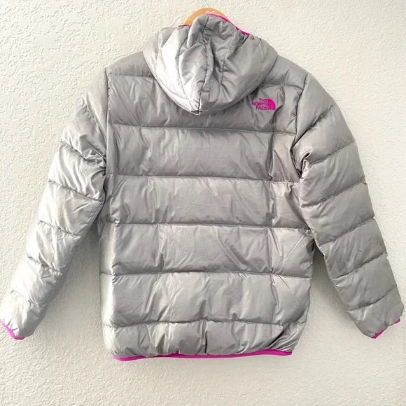 The North Face Moondoggy 550
Down Jacket - Picture 2 of 4